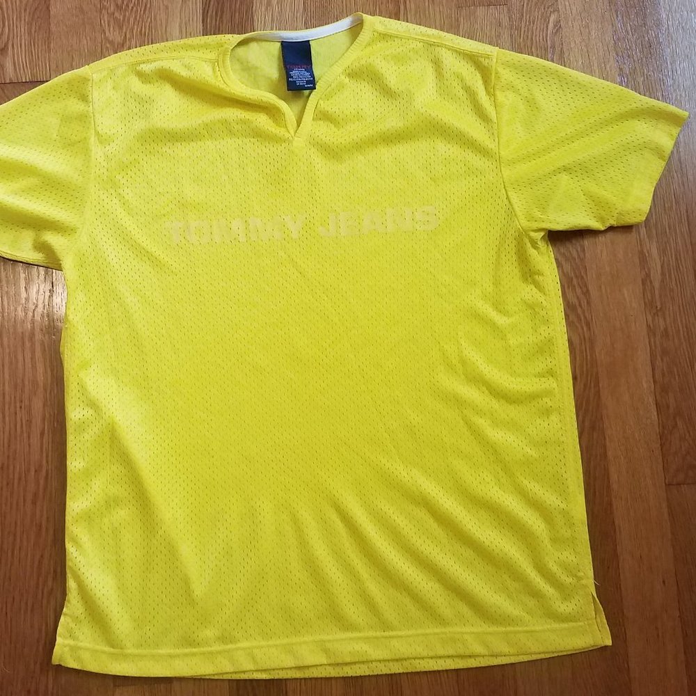 Vintage Y2K Tommy Jeans Yellow Jersey Short Sleeve T Shirt Sz M READ